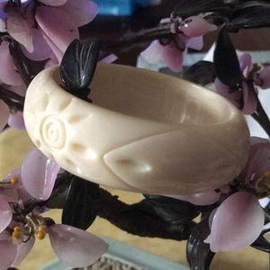 Vintage engraved old lucite bangle